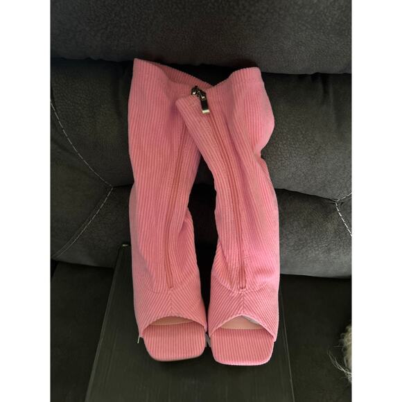 New in Box Fashion Nova Amy J Pink Corduroy Heels Open Toe Zip Front Size 6.5 - Picture 1 of 7